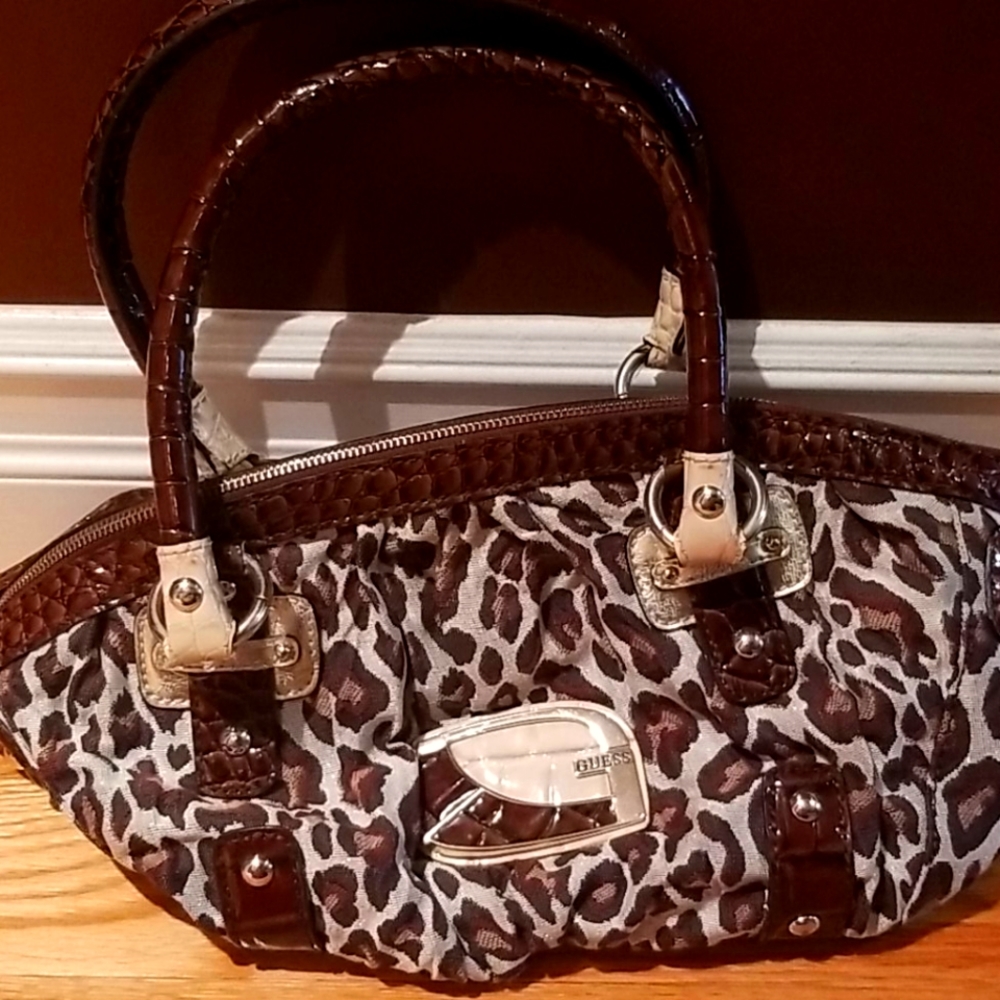 Guess purse
